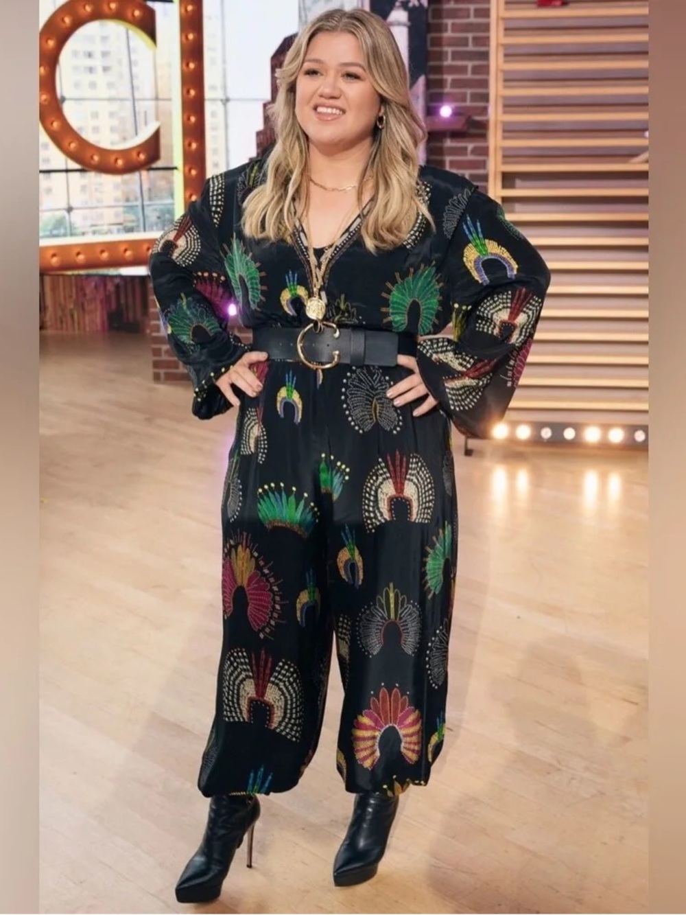 FARM Rio Yawanawa Wonderful Headdress Long Sleeve Jumpsuit - Picture 4 of 8